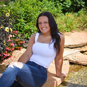 Meet your Posher, Hailey